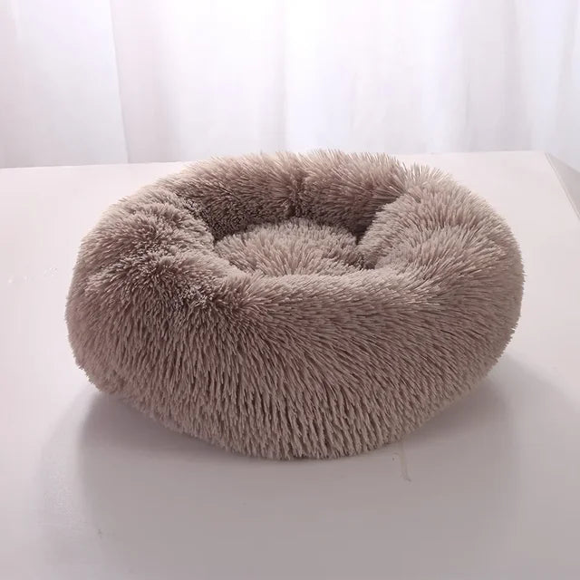 Ultra Plush Round Pet Bed: Comfort for Dogs & Cats